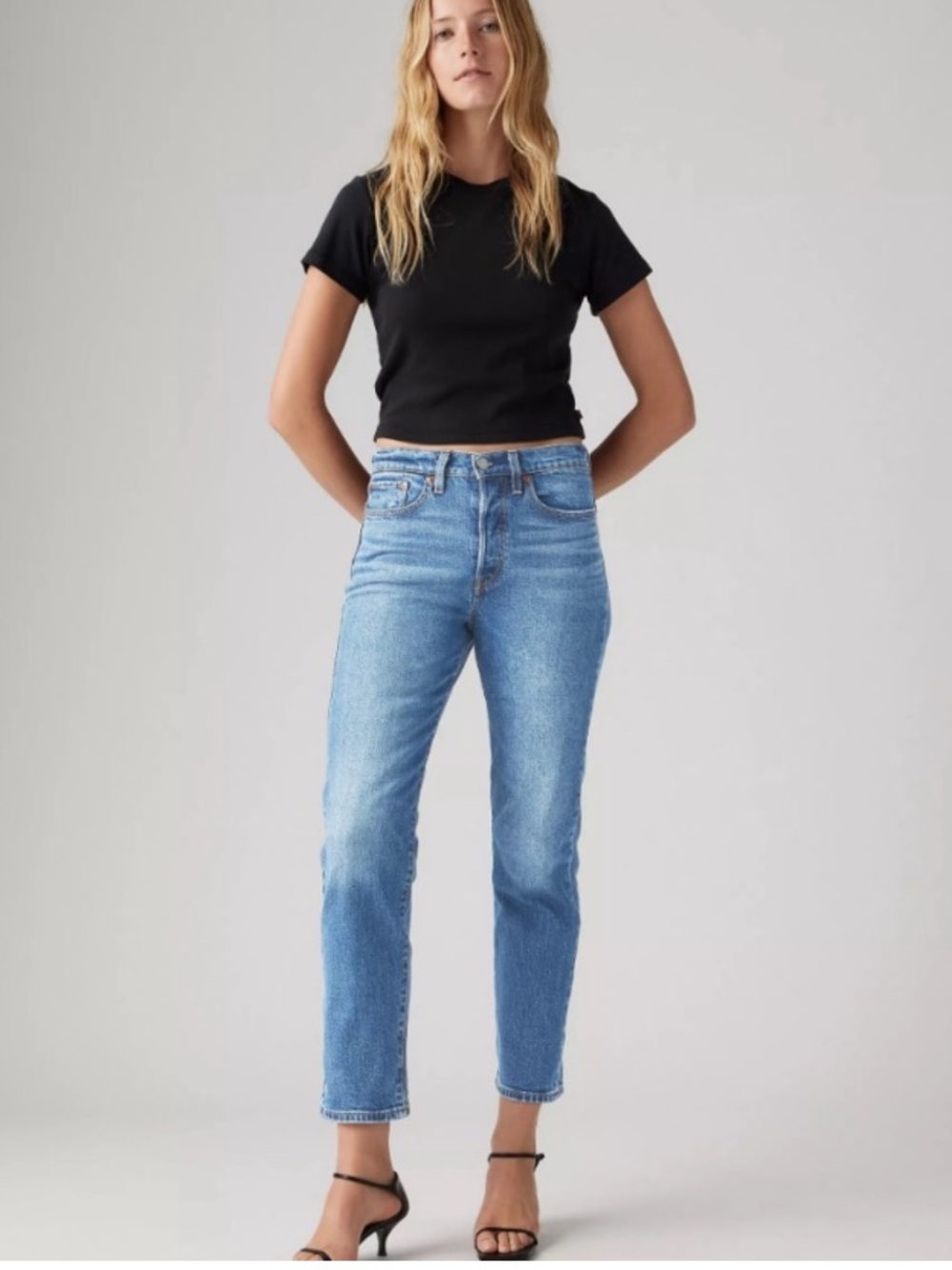 Levi’s Wedgie Straight Ankle Sz 27 Like New